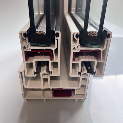 GKBM 92 UPVC schuifvensterprofielen Vier kamers