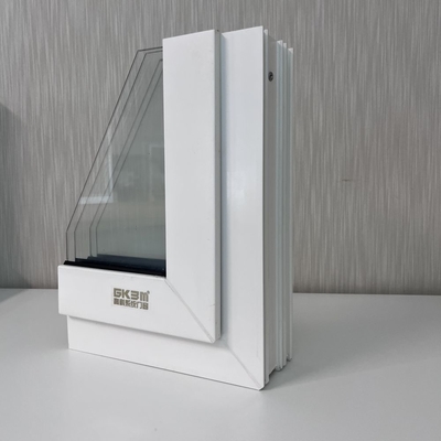 GKBM 80 Series Extrudeerd UPVC Schuifvensters Witte profielen Interieur En Buiten